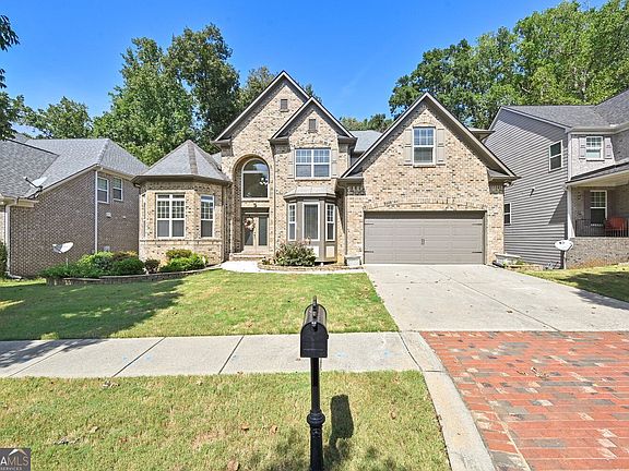 2nd image of 2501 Cannon Farm Ln