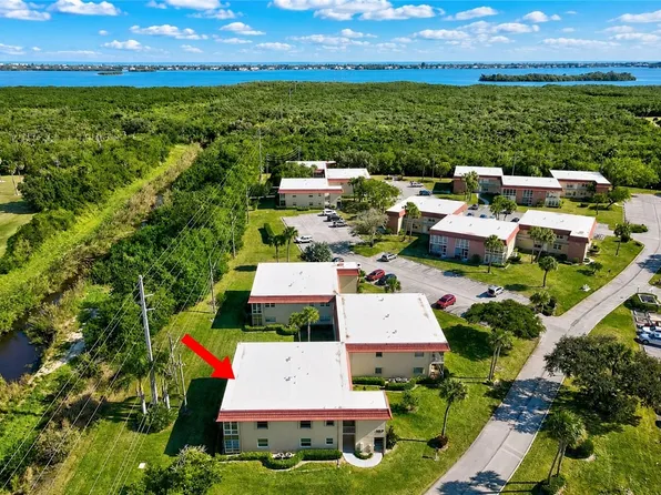 107 Spring Lake Ct APT 206, Vero Beach, FL 32962