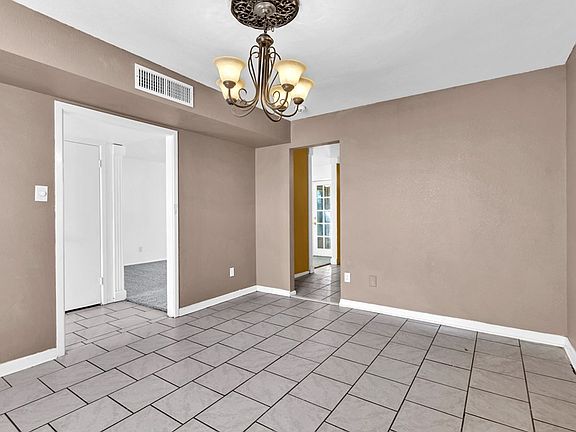 3rd image of 3508 Clearmont Ave