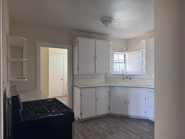 1414 Hayne Ave — Photo 4