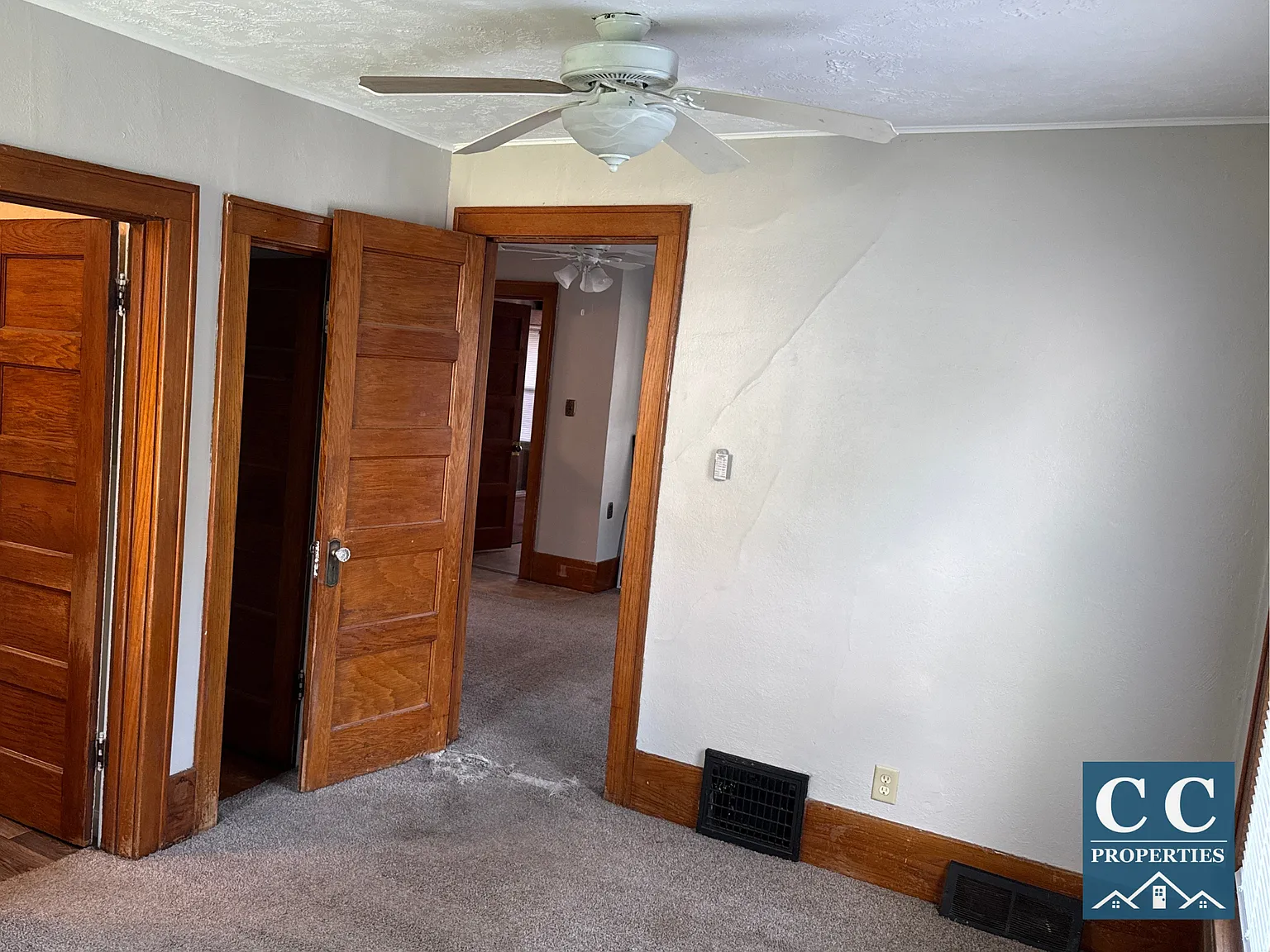 5 bed, $1,600 — Photo 4