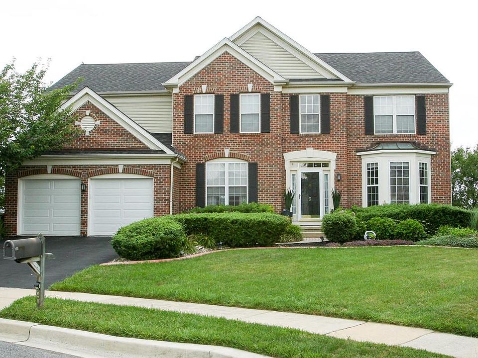 1st image of 9 Berger Ct