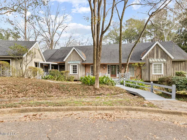 12 E Hill Dr, Jackson, MS 39216