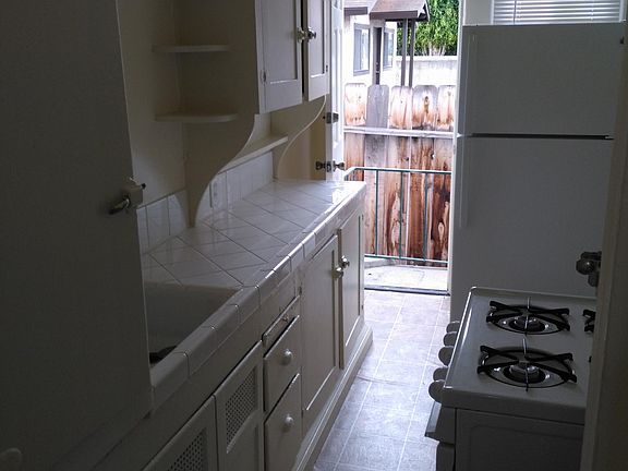 4th image of 3751 4th Ave