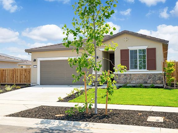 2nd image of 1102 Camomile Drive