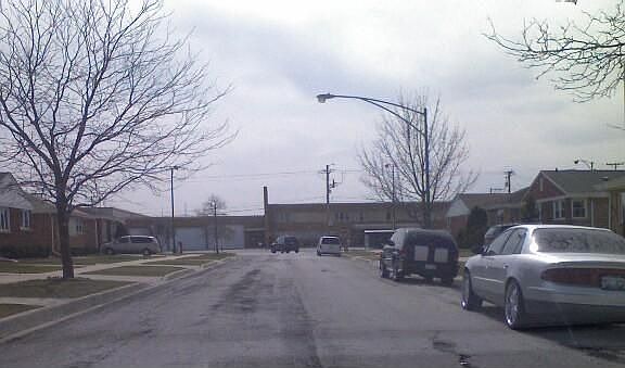 2nd image of 2423 Crystal Ln APT 2B