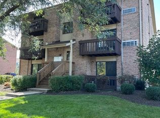 270 12th St #2D, Wheeling, IL 60090