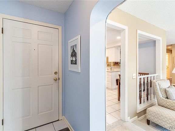 4th image of 27 Hickory Hill Rd APT H