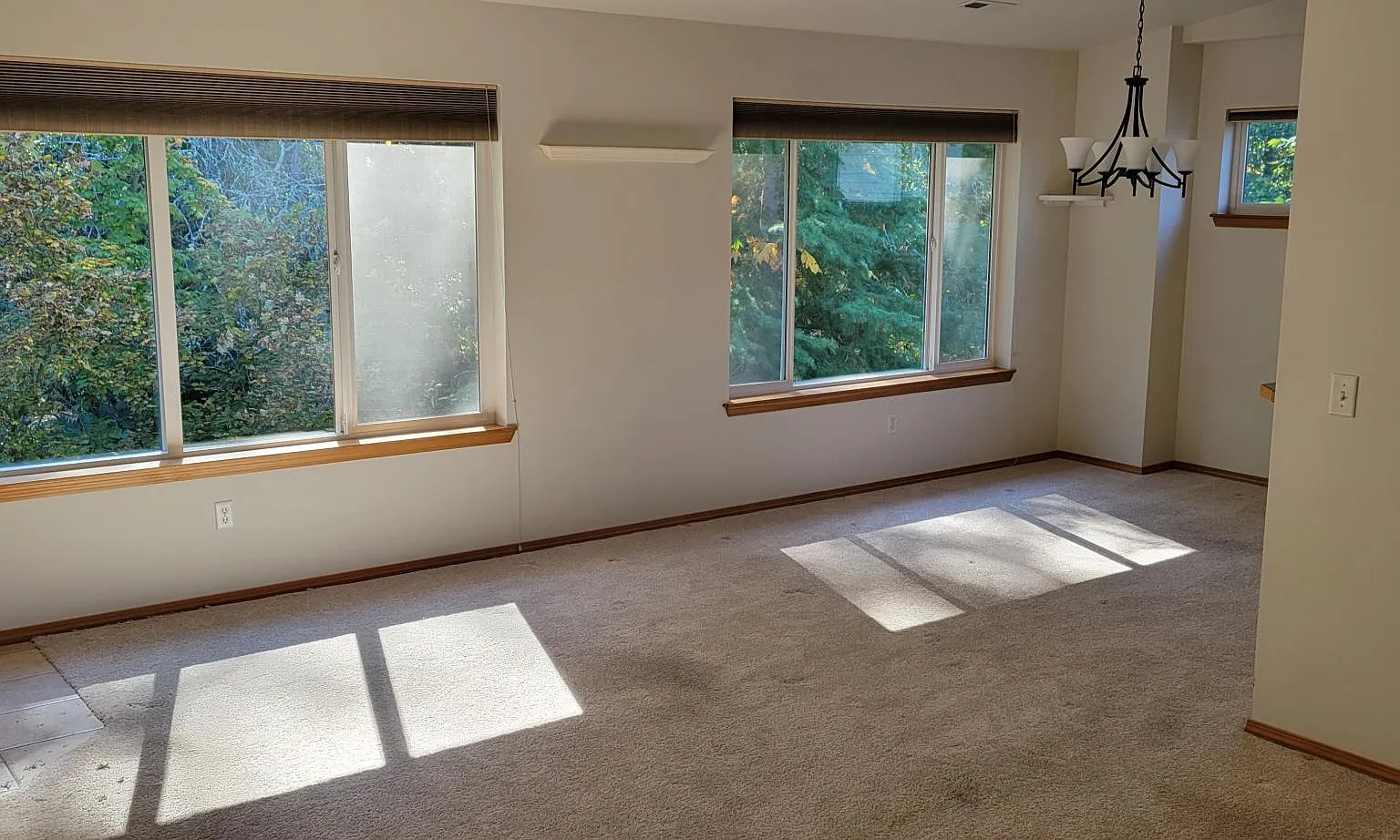 2 bed, 1500 sqft, $2,400 — Photo 1