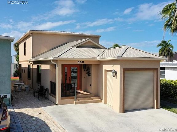 3rd image of 560 Nettles Blvd