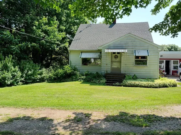 404 E Euclid St, Mc Bain, MI 49657