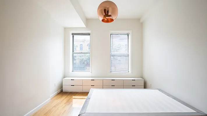 Rented by Nooklyn NYC LLC | media 2