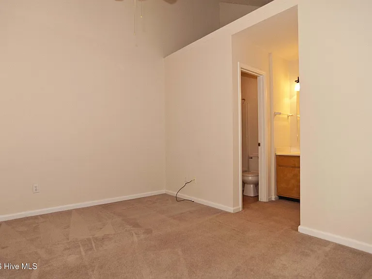 4109 Spirea Dr #J — Photo 6