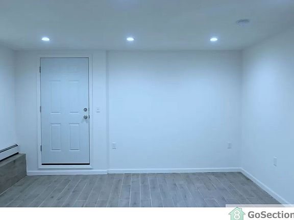 3rd image of 2758 Morgan Ave #1