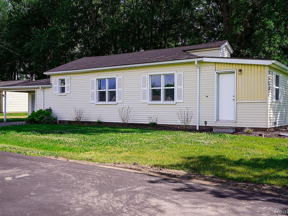 36807 Jefferson Ave, photo 3