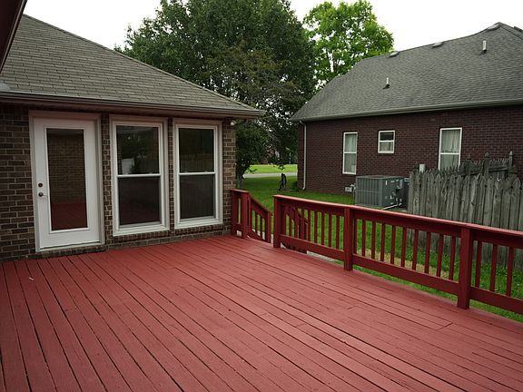 5th image of 2810 Regenwood Dr