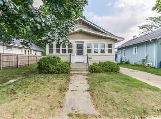 1206 75th St, Kenosha, WI 53143