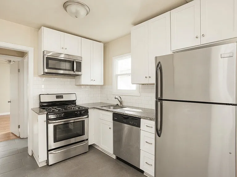 4851 Hillside Ave — Photo 4