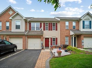 3 Caramel Dr, Lumberton, NJ 08048