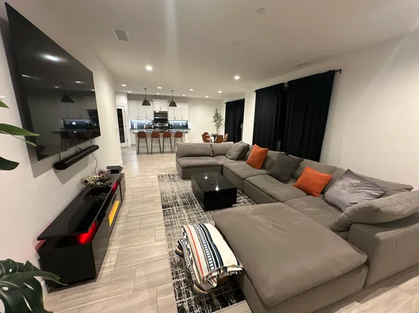 4214 Oak Knoll Rd, Madera, CA 93636
