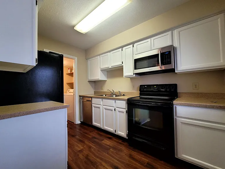 3407 Spanish Villa Dr #1 — Photo 8