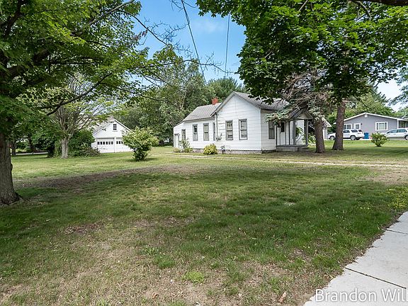 2nd image of 3259 Maple Grove Rd
