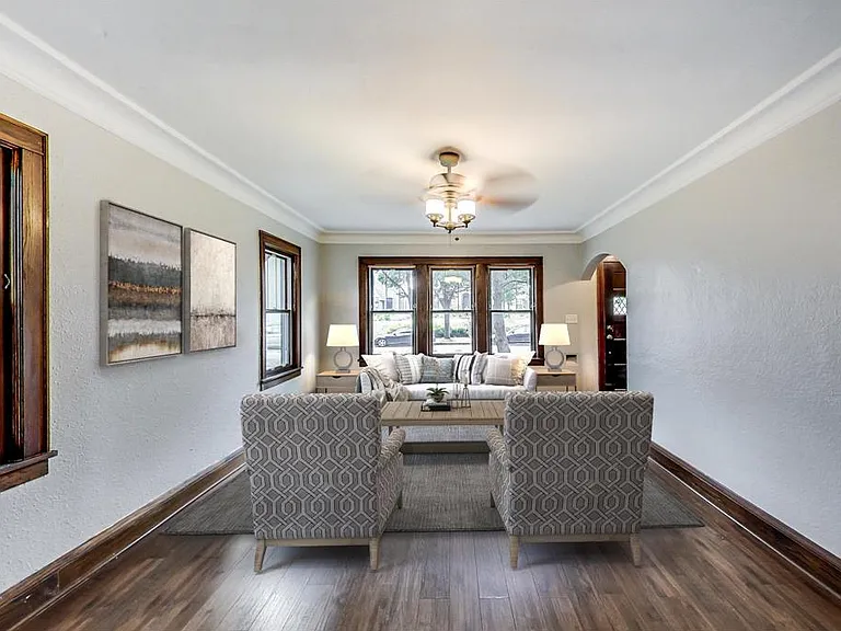 564 Brimhall St — Photo 3