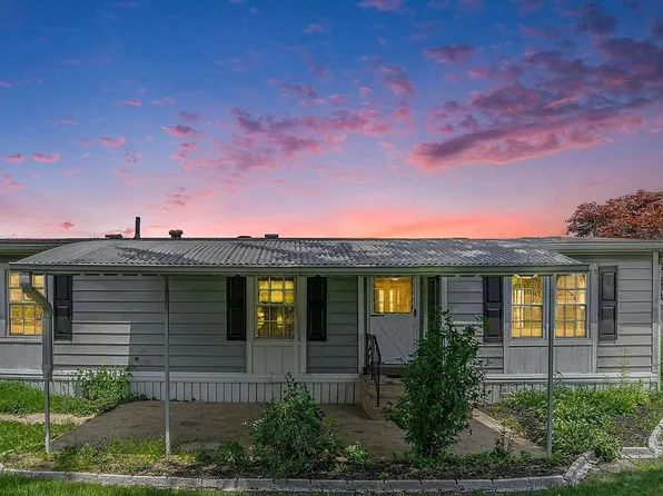 56 Neshaminy Falls Cir, North Wales, PA 19454