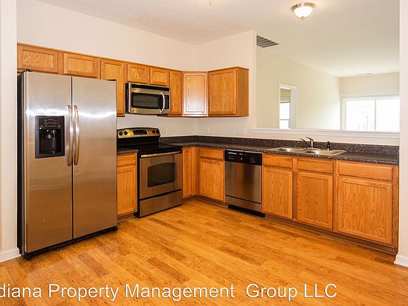 2nd image of 4112 Benicia Ln