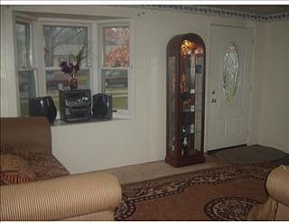 3rd image of 405 Glenwood Dr