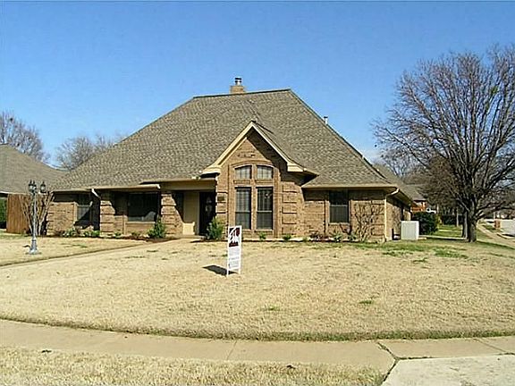 2nd image of 2628 Rollingshire Dr