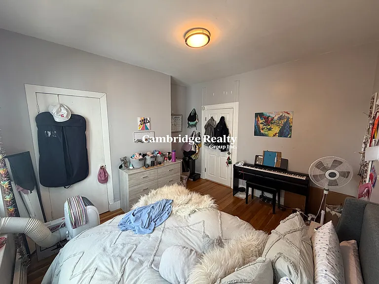 9-11 Houghton St #3 — Photo 10