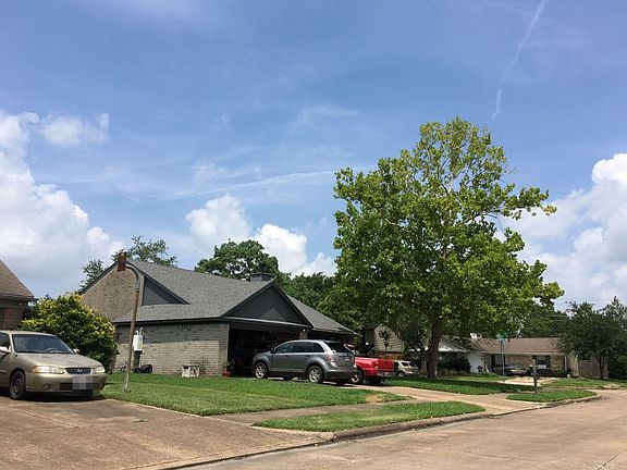 2nd image of 2512 Shady Bend Dr