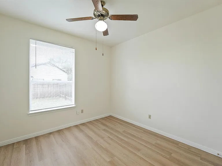 500 Gregory Ct — Photo 13
