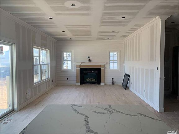 2nd image of 665 Sherman Ave