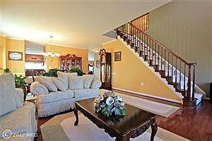 3rd image of 16 Maggie Ct