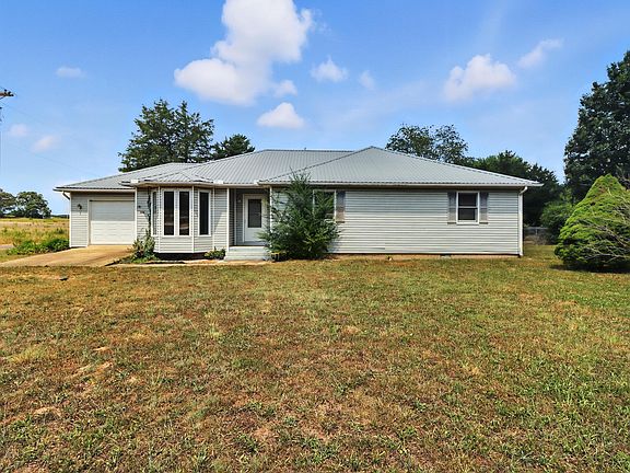 2nd image of 100 Pennycuick Drive