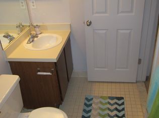 19412 Mayfield Ave APT 204, Livonia, MI 48152