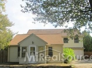 2024 Richwood Rd, Auburn Hills, MI 48326