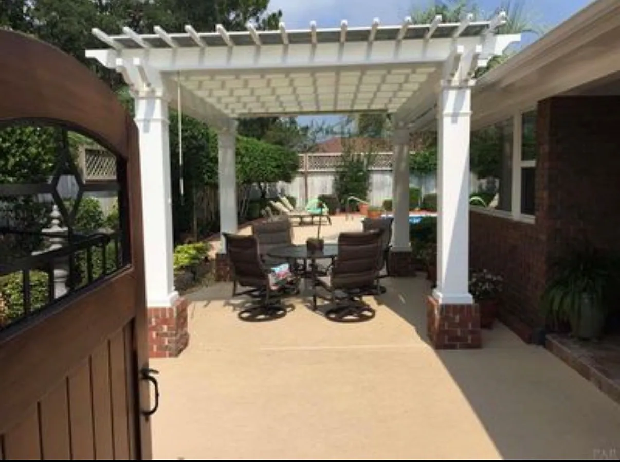 5 bed, 2680 sqft, $4,000 — Photo 4