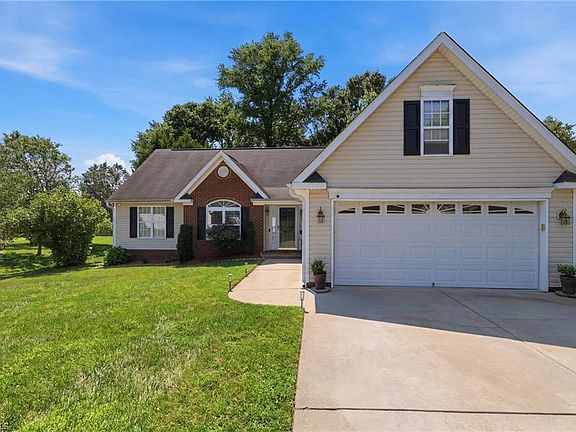 2nd image of 2652 Wynbrook Dr