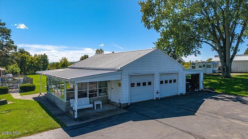 4th image of 341 Getman Road