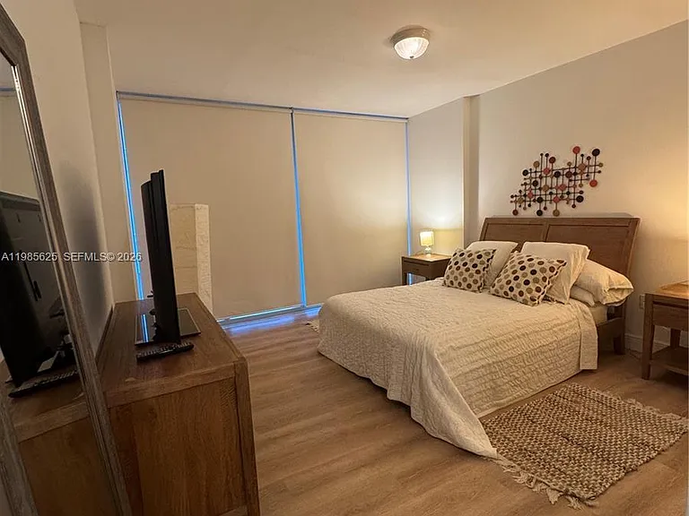 6305 Indian Creek Dr #5A — Photo 11