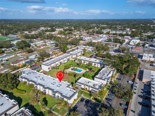 716 Oakgrove Dr APT 240, Brandon, FL 33510