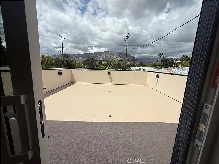 7826 Kyle St — Photo 15