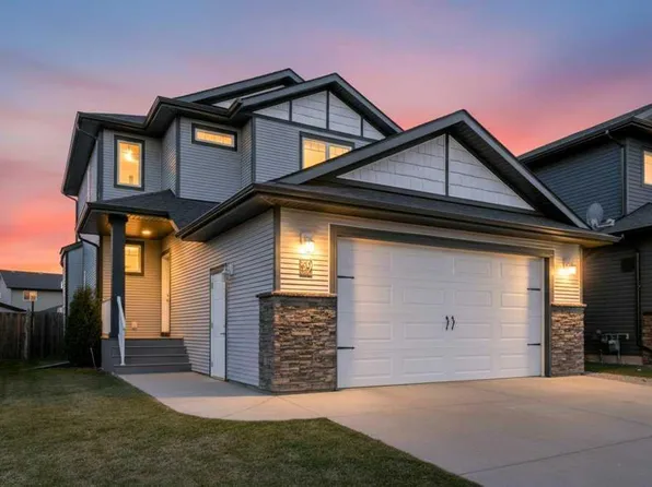 59 S Reynolds Rd, Sylvan Lake, AB T4S 0L8