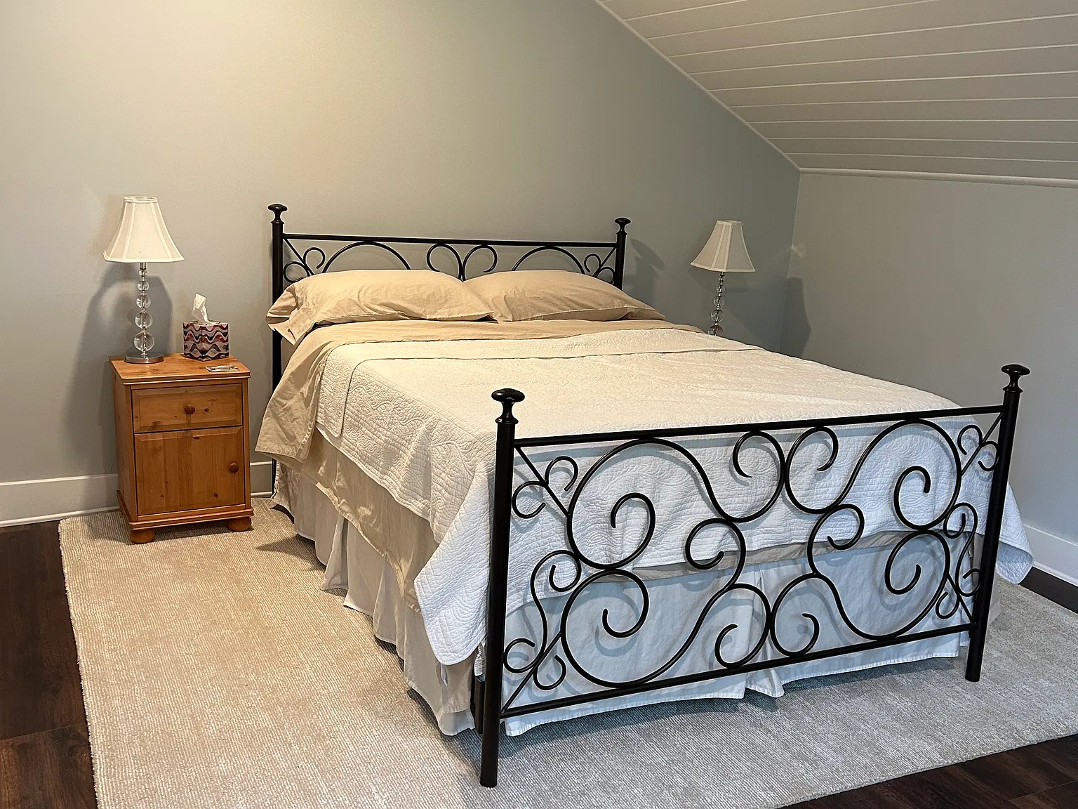 2 bed, 900 sqft, $3,200 — Photo 4