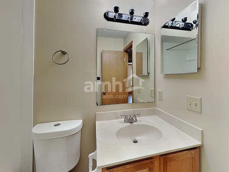 7624 Harbour Town Dr — Photo 15