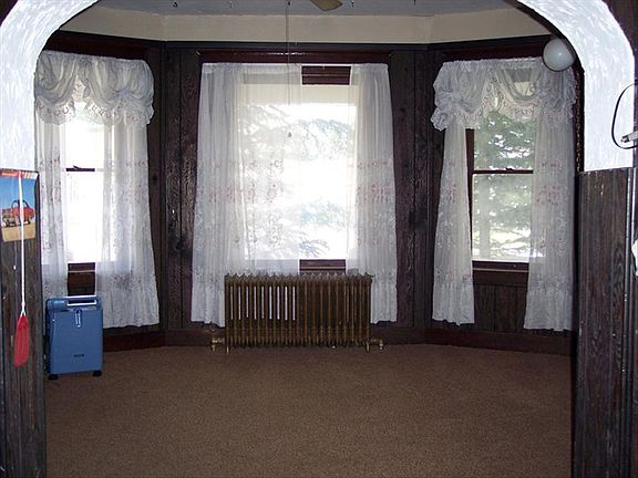 5th image of 423 I St