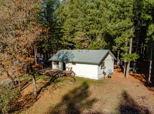 80 Pine Cone Ln, Mad River, CA 95552